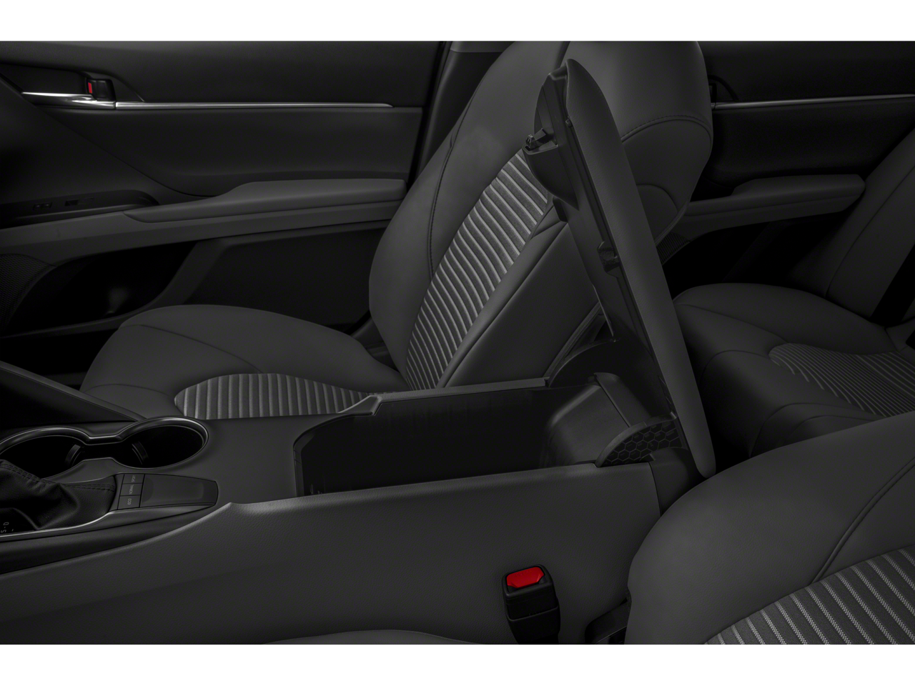 2024 Toyota CAMRY 4DSD