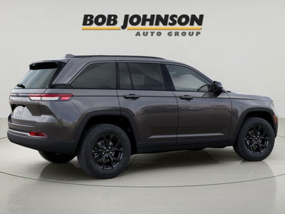 2026 Jeep Grand Cherokee Laredo Altitude