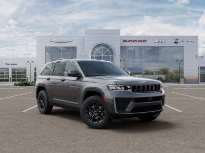 2026 Jeep Grand Cherokee Laredo Altitude