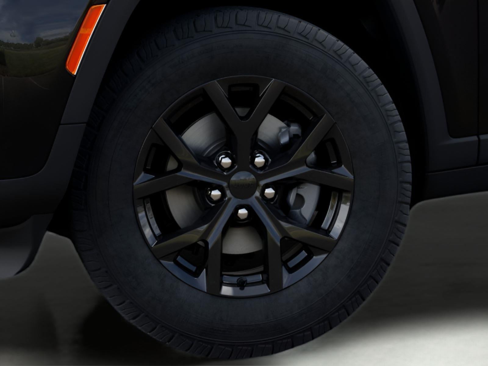 2026 Jeep Grand Cherokee Laredo Altitude