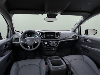 2026 Chrysler Voyager LX