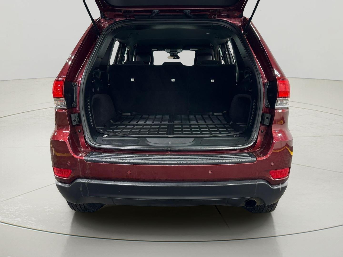 2020 Jeep Grand Cherokee Laredo E