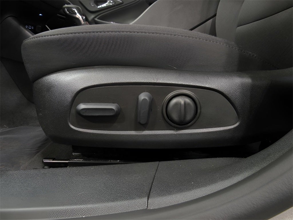 2022 Chevrolet Malibu RS CARBRAVO CERTIFIED