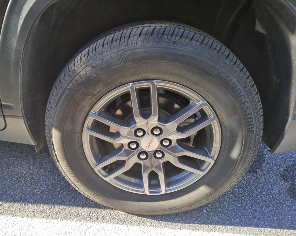 2025 GMC Acadia Elevation CARBRAVO CERTIFIED!