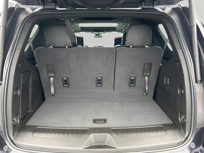 2023 GMC Yukon SLT CARBRAVO!