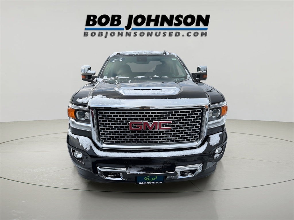 2017 GMC Sierra 2500HD Denali CARBRAVO!