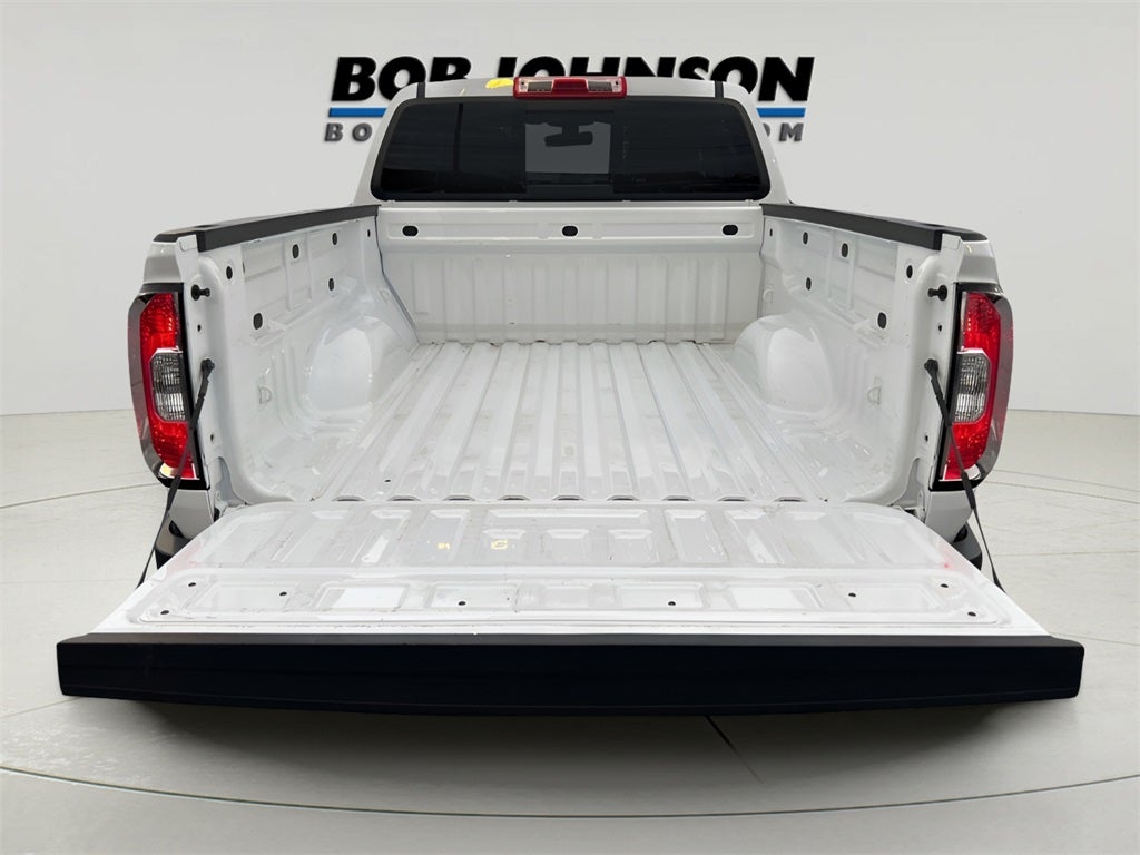 2022 GMC Canyon Elevation CARBRAVO!