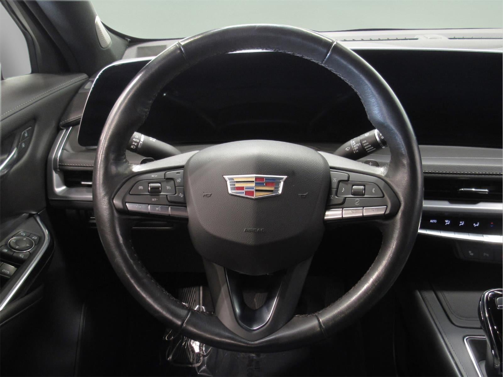 2024 Cadillac XT4 FWD Premium Luxury