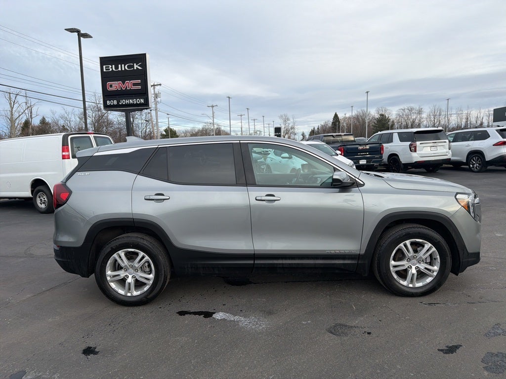 2023 GMC Terrain SLE CARBRAVO!