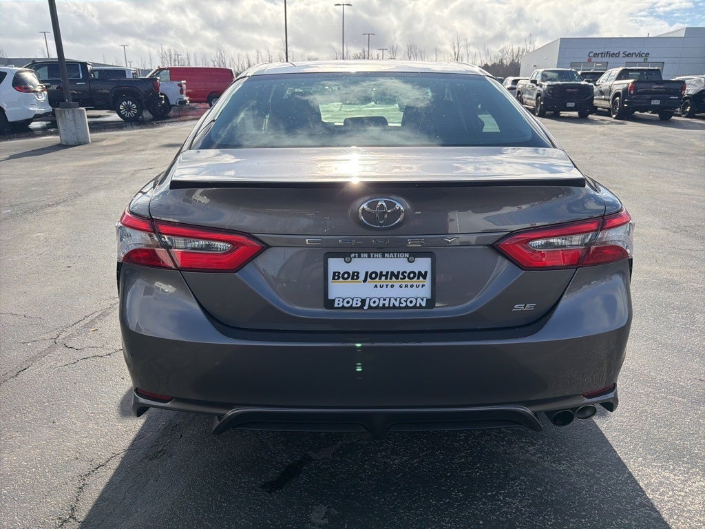 2018 Toyota Camry SE CARBRAVO!