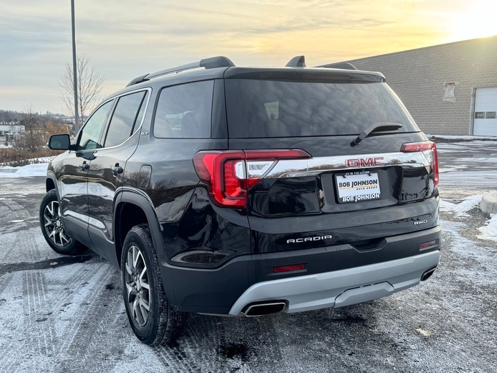 2023 GMC Acadia SLE
