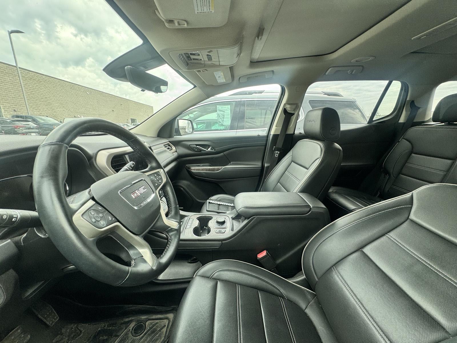 2023 GMC Acadia Denali