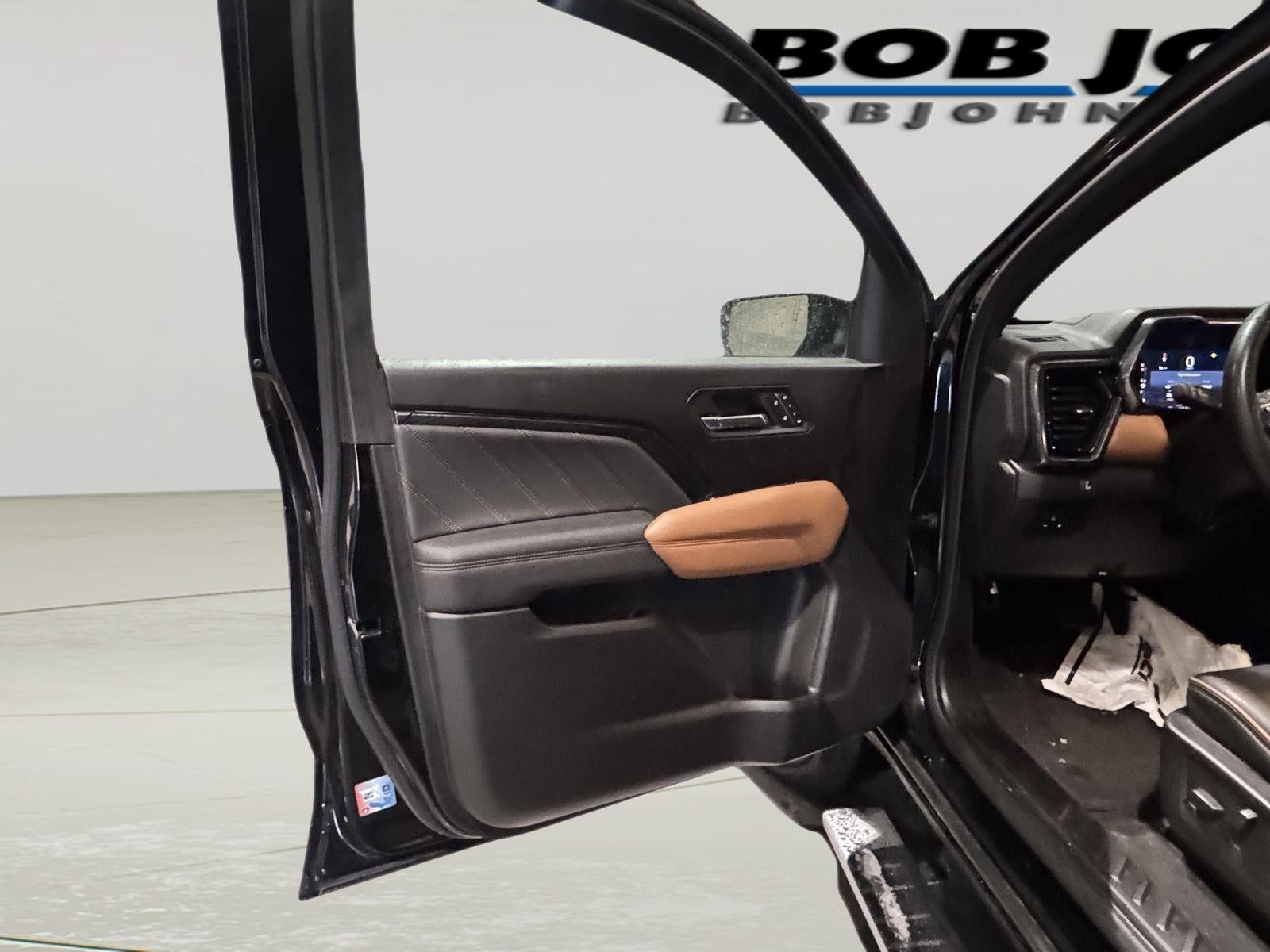 2023 GMC Canyon 4WD AT4