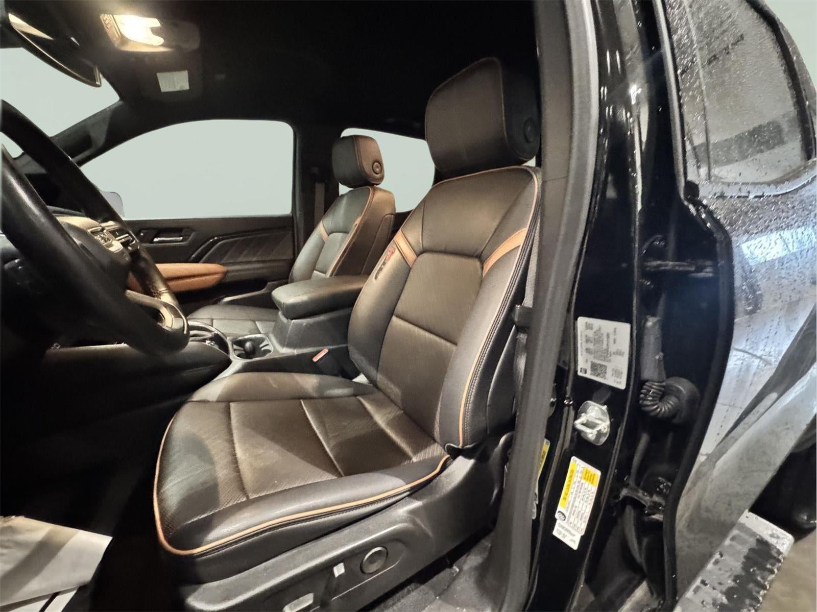 2023 GMC Canyon 4WD AT4