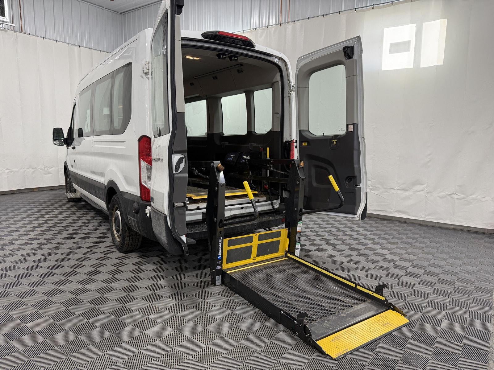 2020 Ford Transit Passenger Wagon XL