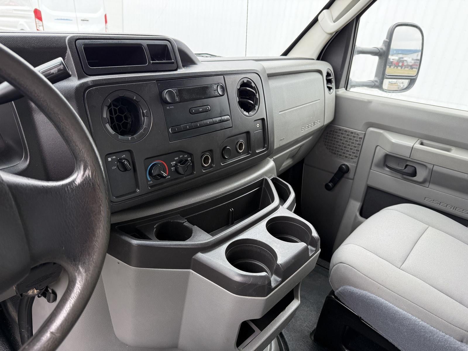 2019 Ford E-Series Cutaway E-450 DRW 158 WB
