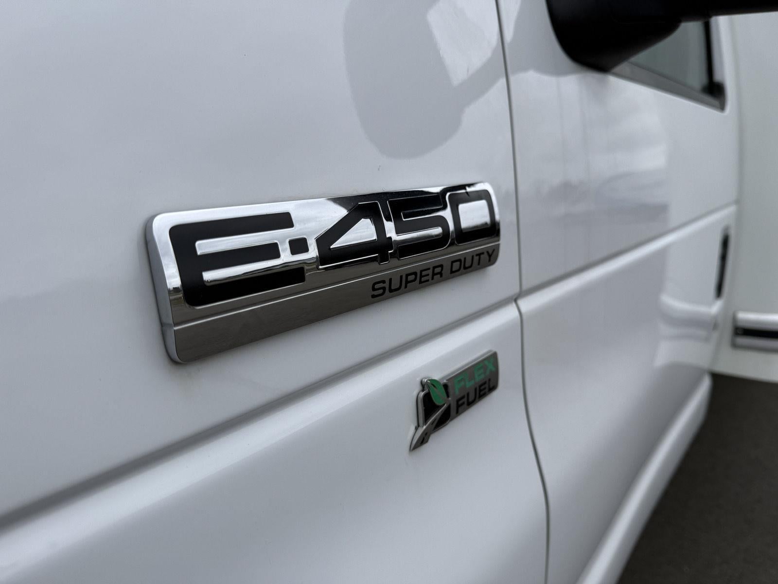 2019 Ford E-Series Cutaway E-450 DRW 158 WB