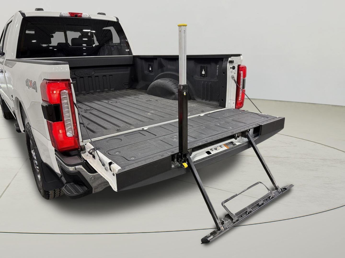 2023 Ford Super Duty F-250 SRW LARIAT