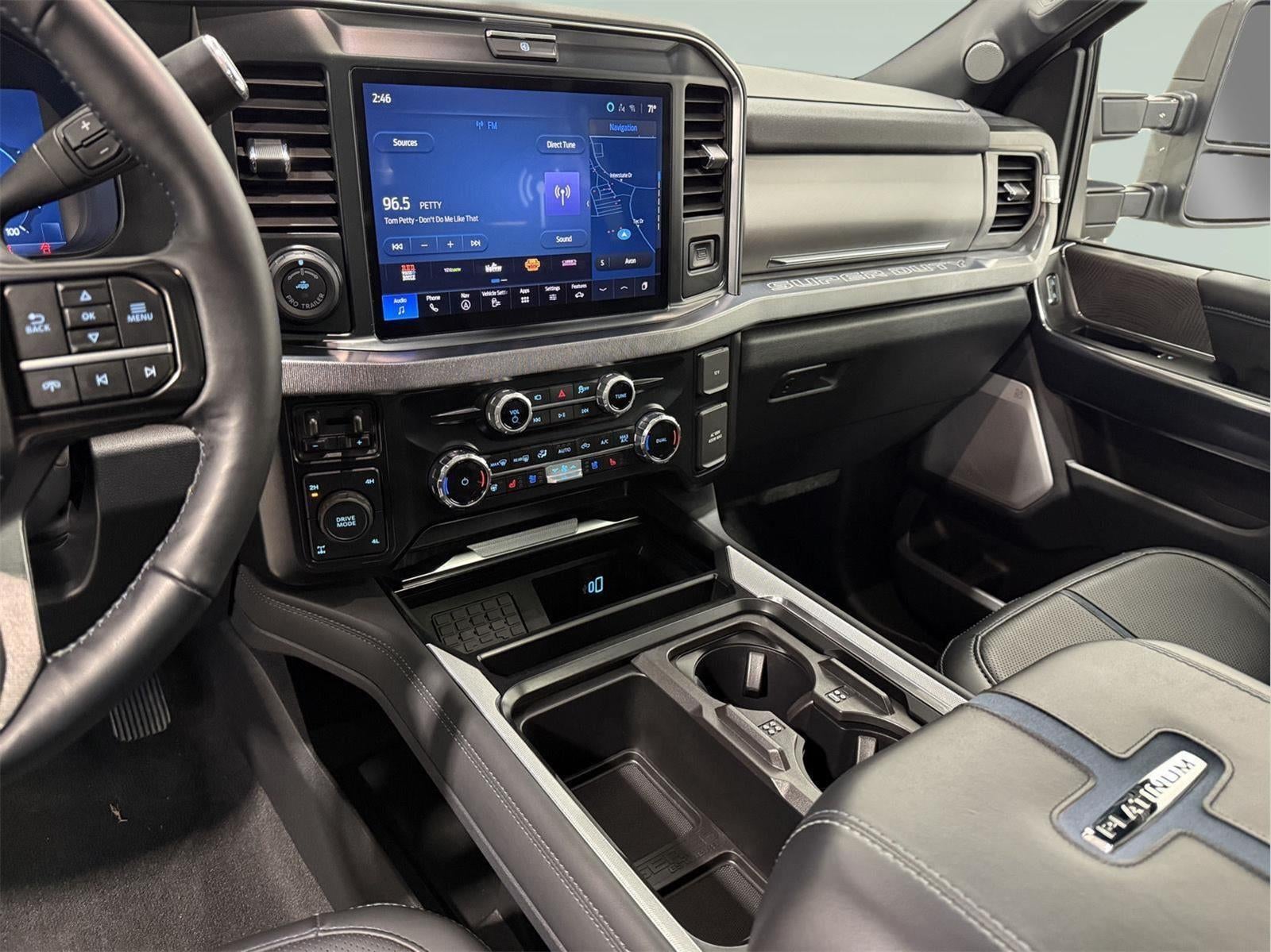 2025 Ford Super Duty F-250 SRW Platinum