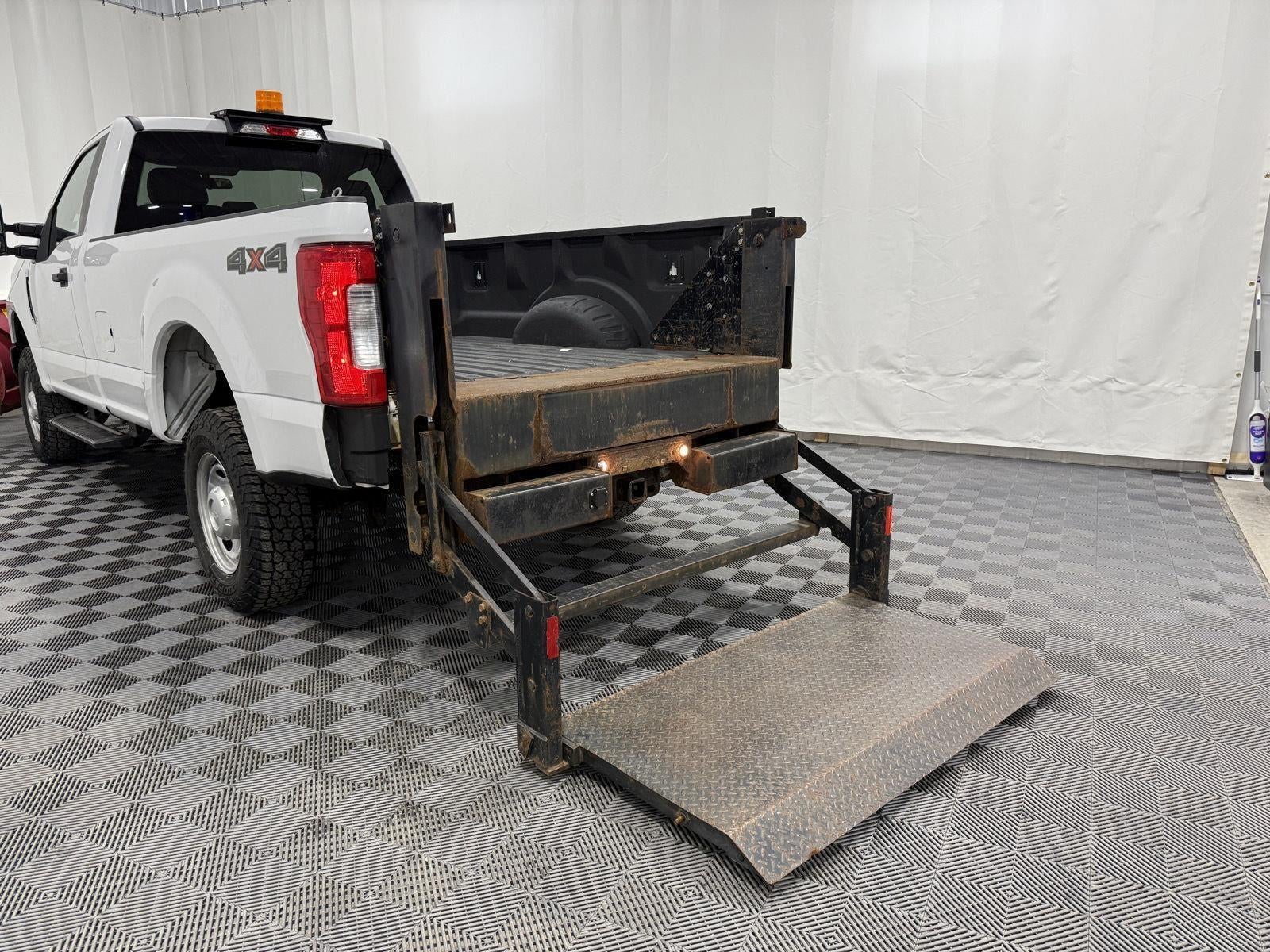 2017 Ford Super Duty F-250 SRW XL