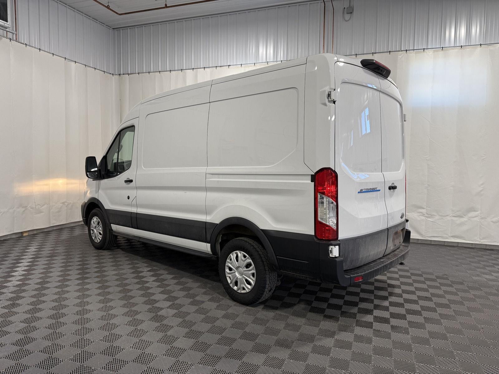 2022 Ford E-Transit 350