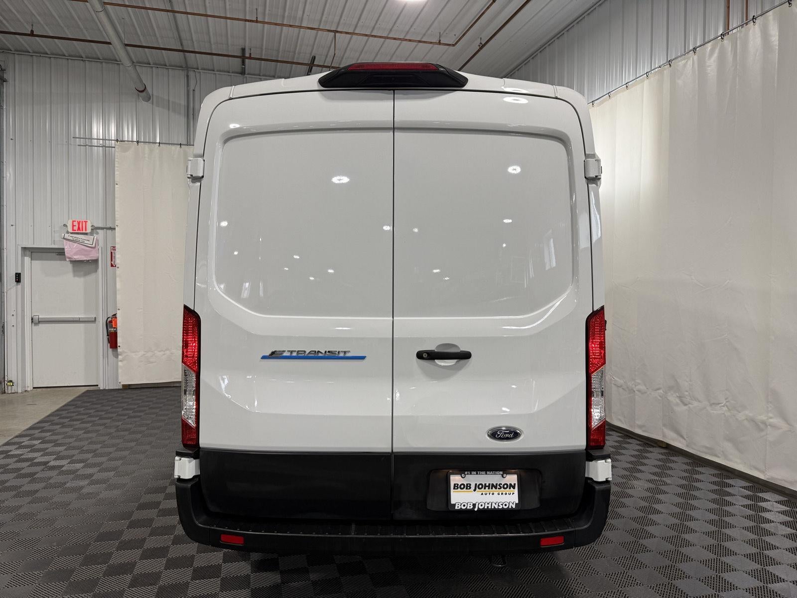 2022 Ford E-Transit 350