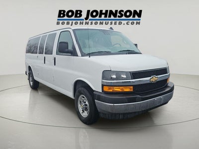 2025 Chevrolet Express Passenger LT