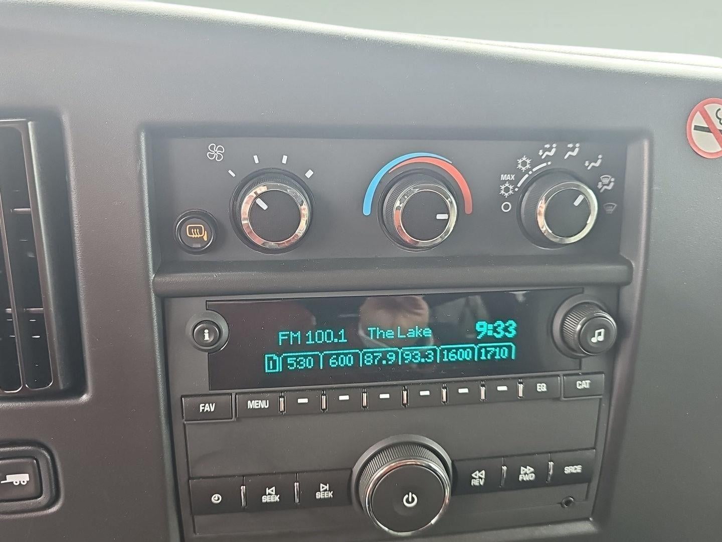 2025 Chevrolet Express Passenger LT