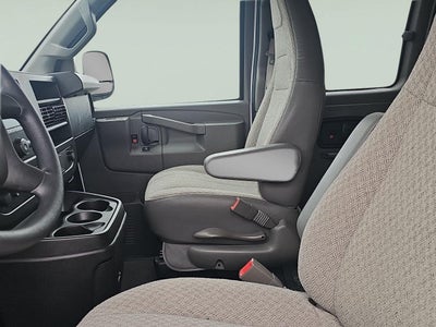 2025 Chevrolet Express Passenger LT