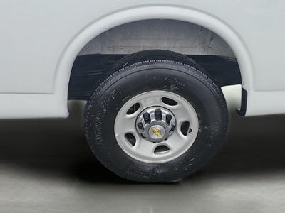 2025 Chevrolet Express Passenger LT