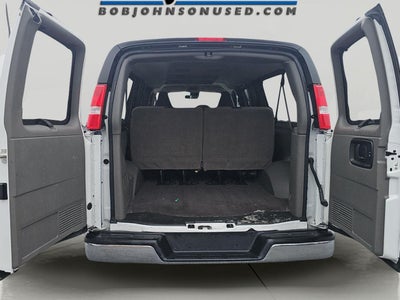 2025 Chevrolet Express Passenger LT