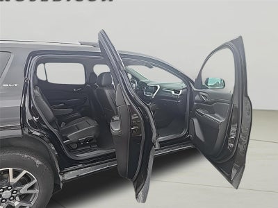 2023 GMC Acadia SLT Fresh Trade! Bose, Remote Start, Heated Seats, Pow