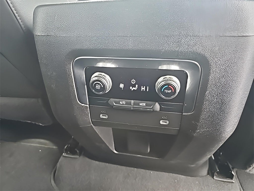 2024 GMC Yukon SLT Fresh Trade! Car Bravo Certified! Bose, Heated& Ve