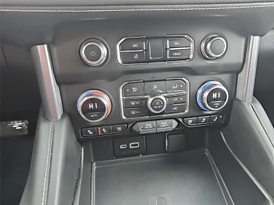 2024 GMC Yukon SLT Fresh Trade! Car Bravo Certified! Bose, Heated& Ve