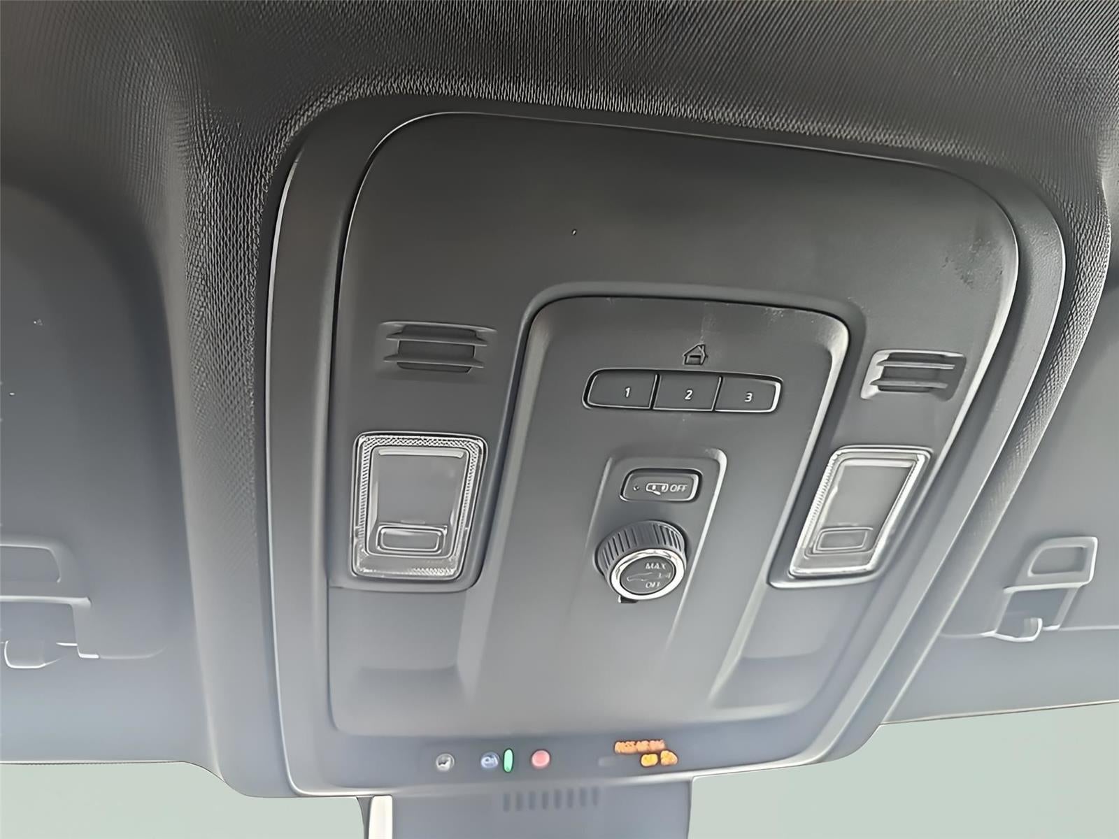 2024 GMC Yukon SLT Fresh Trade! Car Bravo Certified! Bose, Heated& Ve