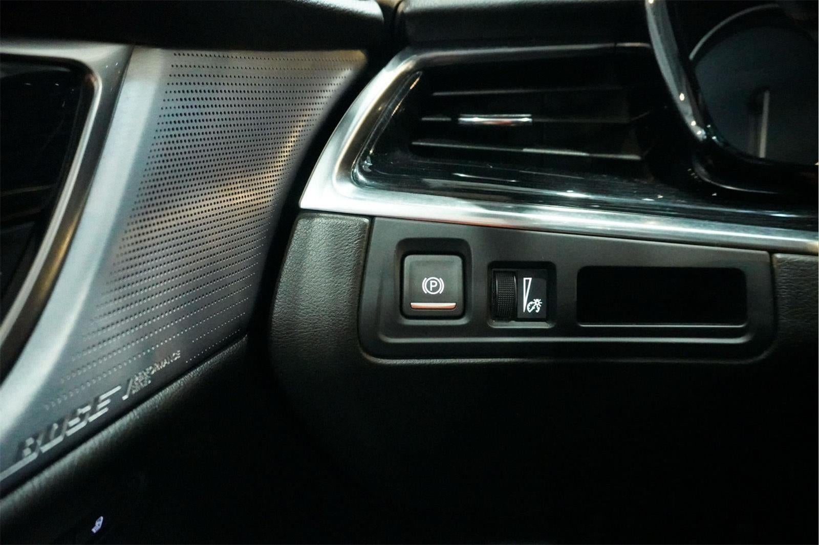 2025 Cadillac XT5 AWD Premium Luxury