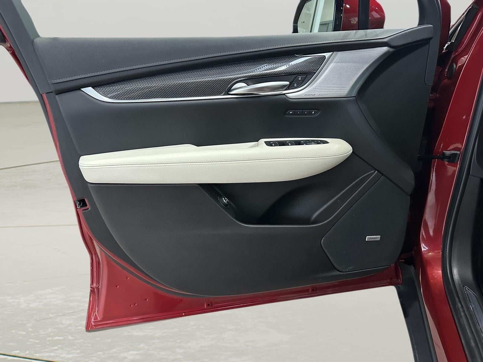 2023 Cadillac XT5 AWD Sport