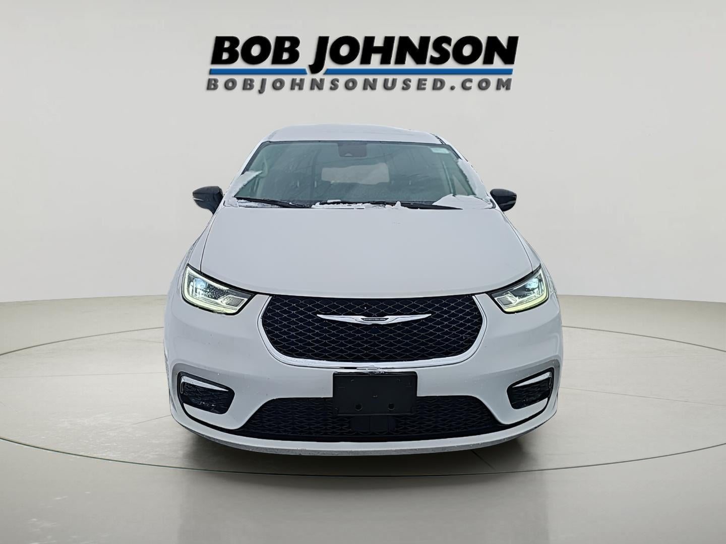 2024 Chrysler Pacifica Touring L Fresh Trade! Remote Start, Power Rear Doors, Power