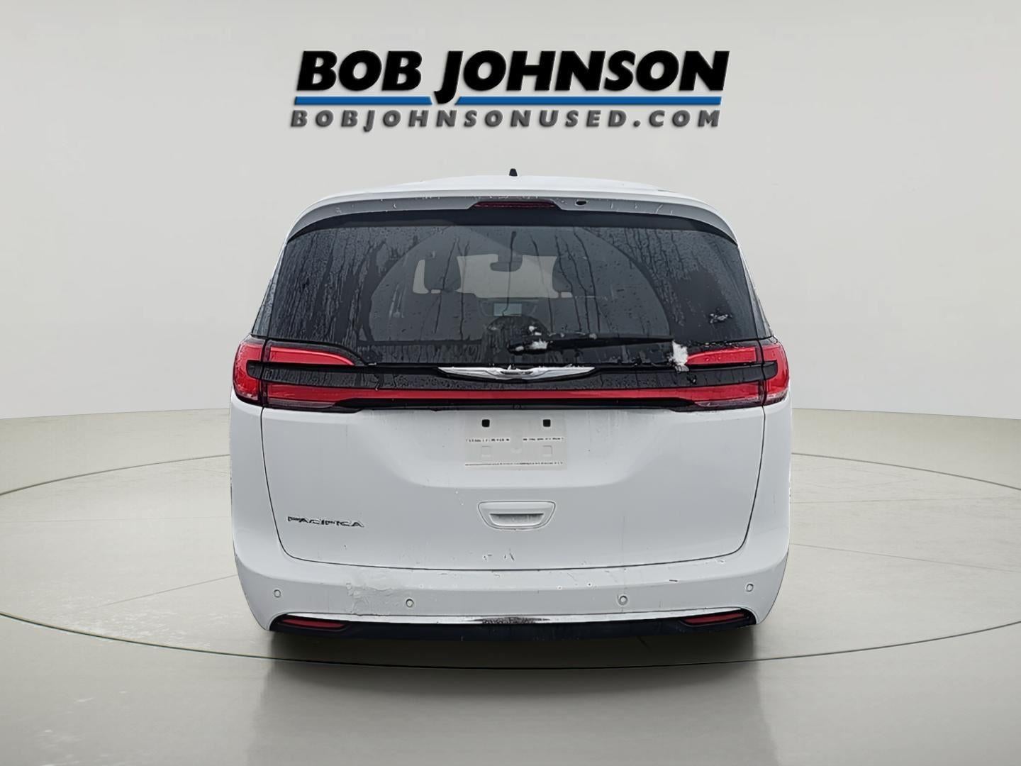 2024 Chrysler Pacifica Touring L Fresh Trade! Remote Start, Power Rear Doors, Power