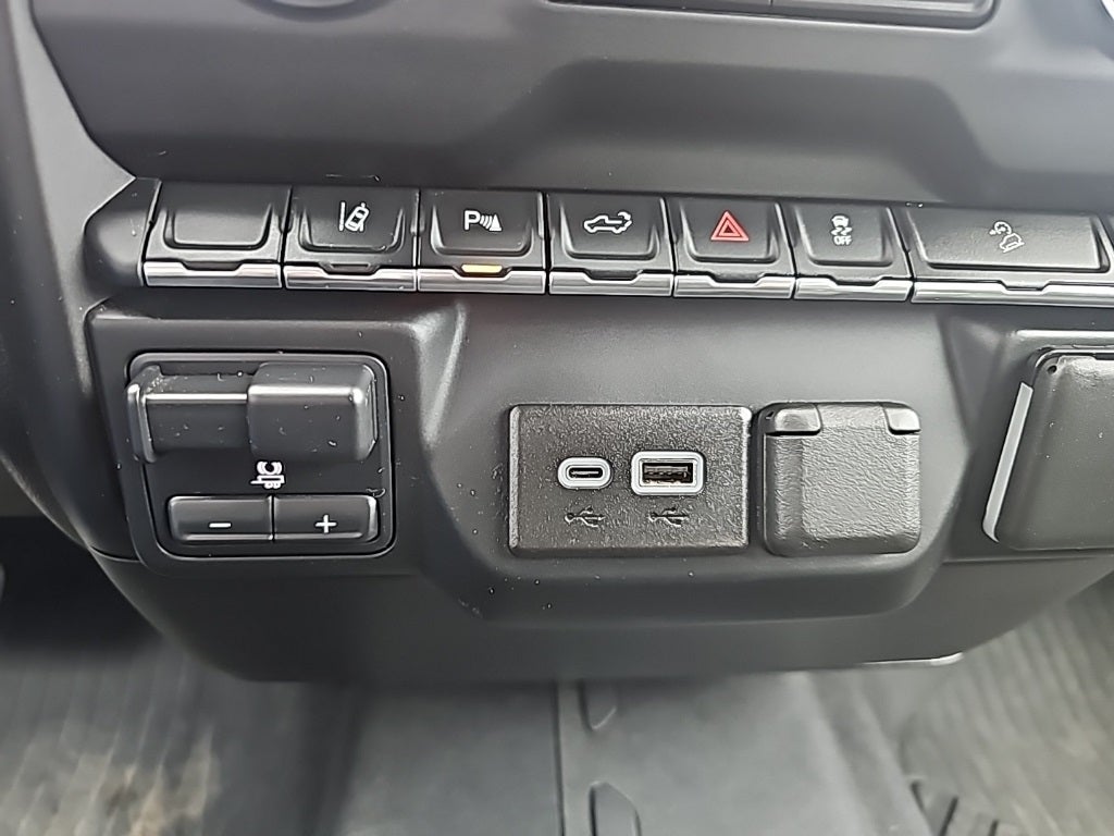 2024 Chevrolet Silverado 2500HD Custom Fresh Trade! Snow Plow Prep/Camper Package, Remote