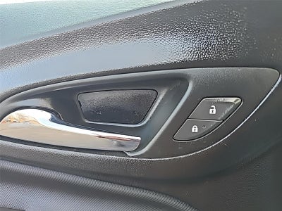 2022 Chevrolet Equinox RS Fresh Trade! Remote Start, Heated Seats, Power Lif