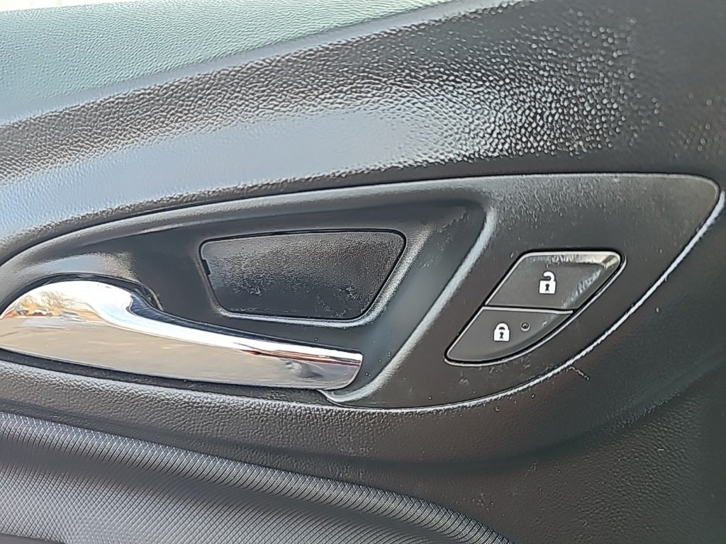 2022 Chevrolet Equinox RS Fresh Trade! Remote Start, Heated Seats, Power Lif