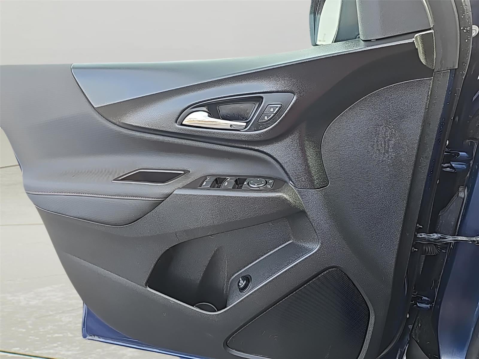 2022 Chevrolet Equinox RS Fresh Trade! Remote Start, Heated Seats, Power Lif