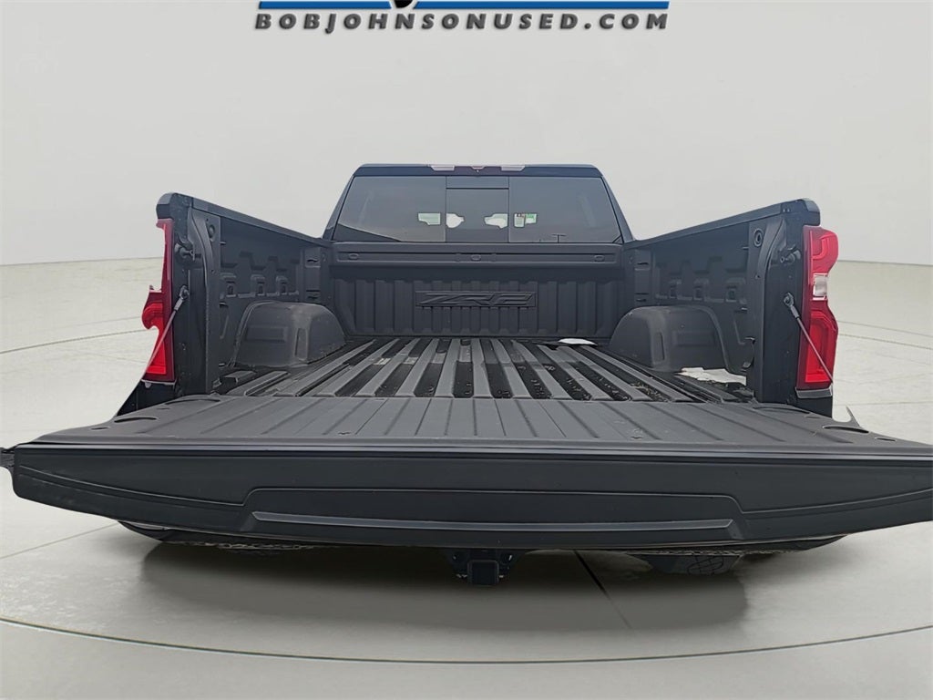 2023 Chevrolet Silverado 1500 ZR2 Fully Loaded, Custom Exhaust, (Carbravo Certified!