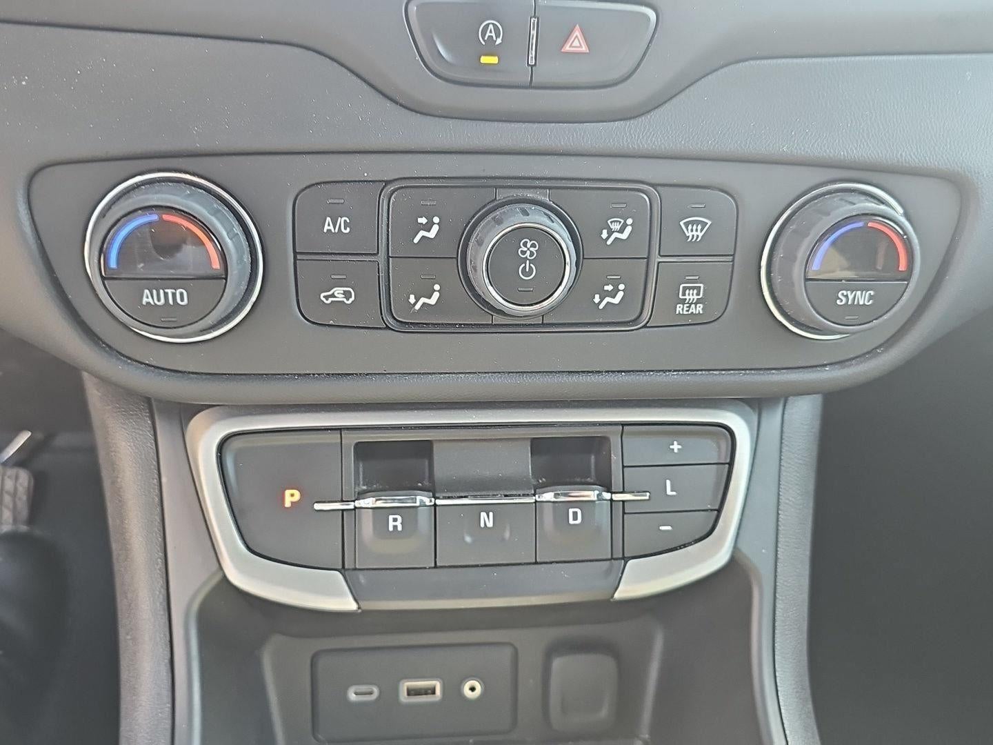 2023 GMC Terrain SLE