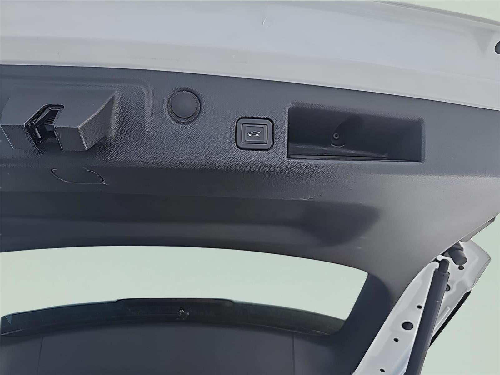 2024 Chevrolet Equinox RS Fresh Trade!!! Remote Start, Heated Seats, Power L