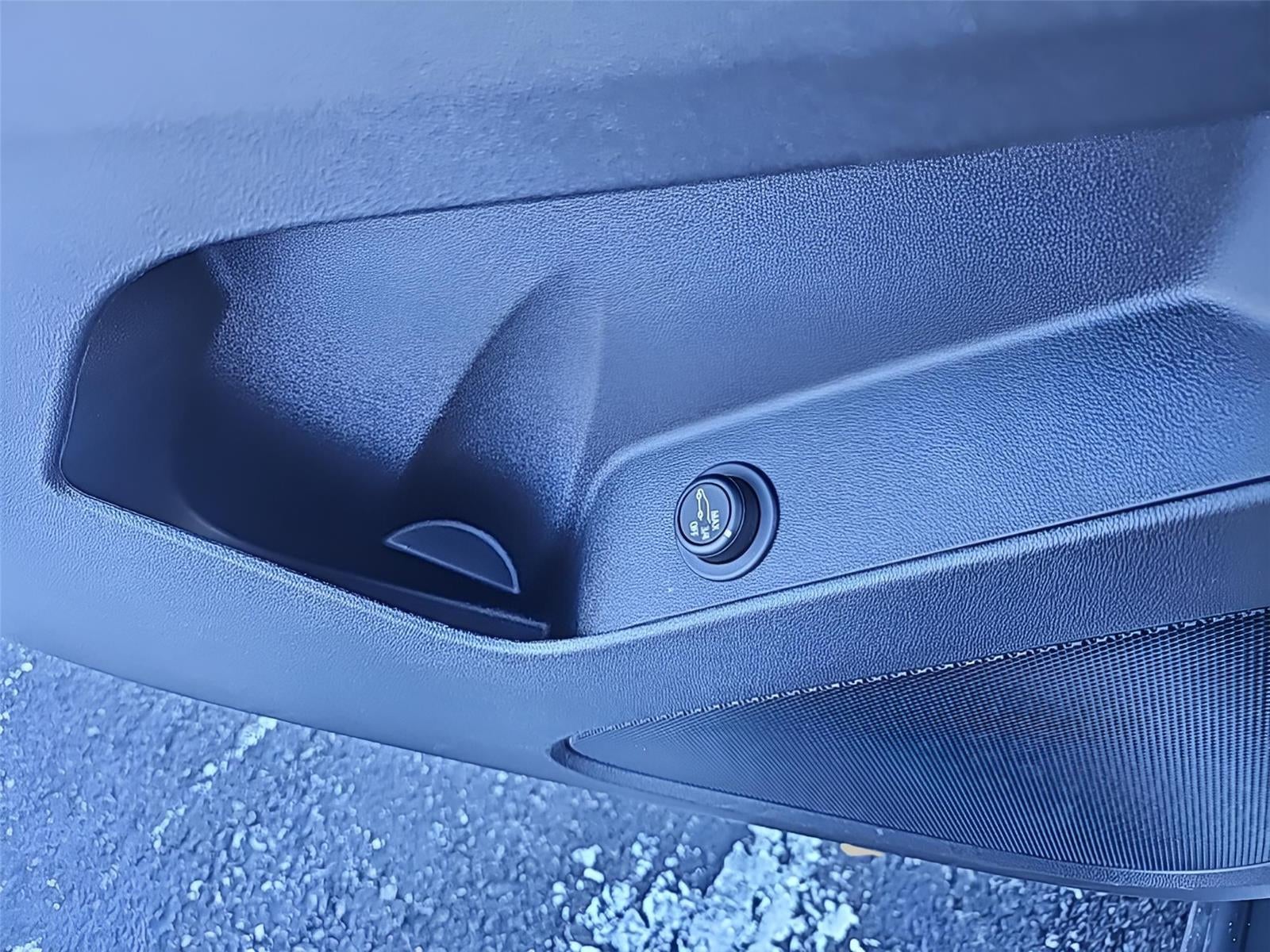 2024 Chevrolet Equinox RS Fresh Trade!!! Remote Start, Heated Seats, Power L