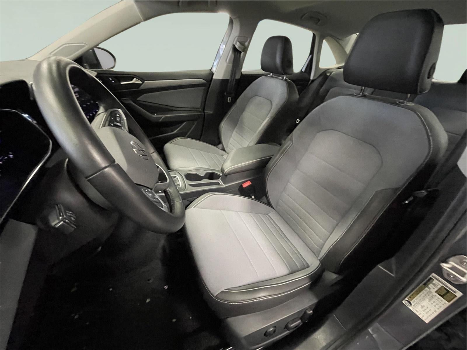 2025 Volkswagen Jetta SE