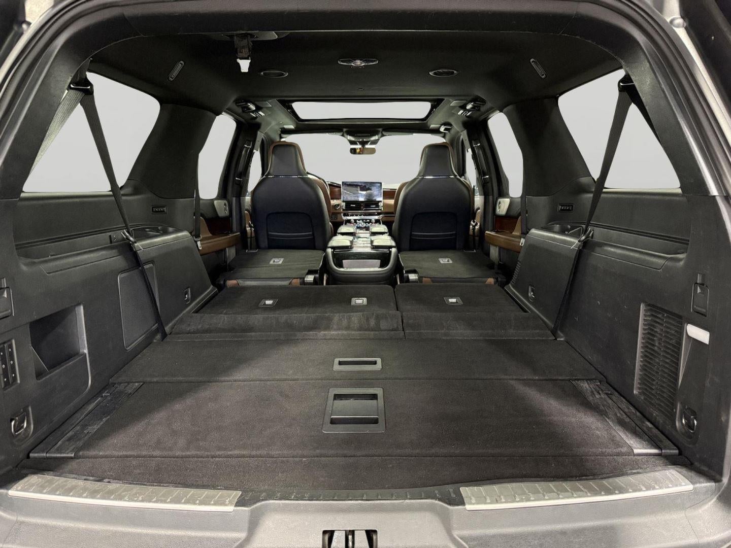 2022 Lincoln Navigator L Reserve