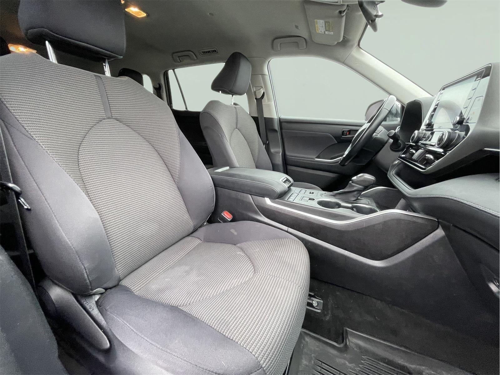 2021 Toyota Highlander LE